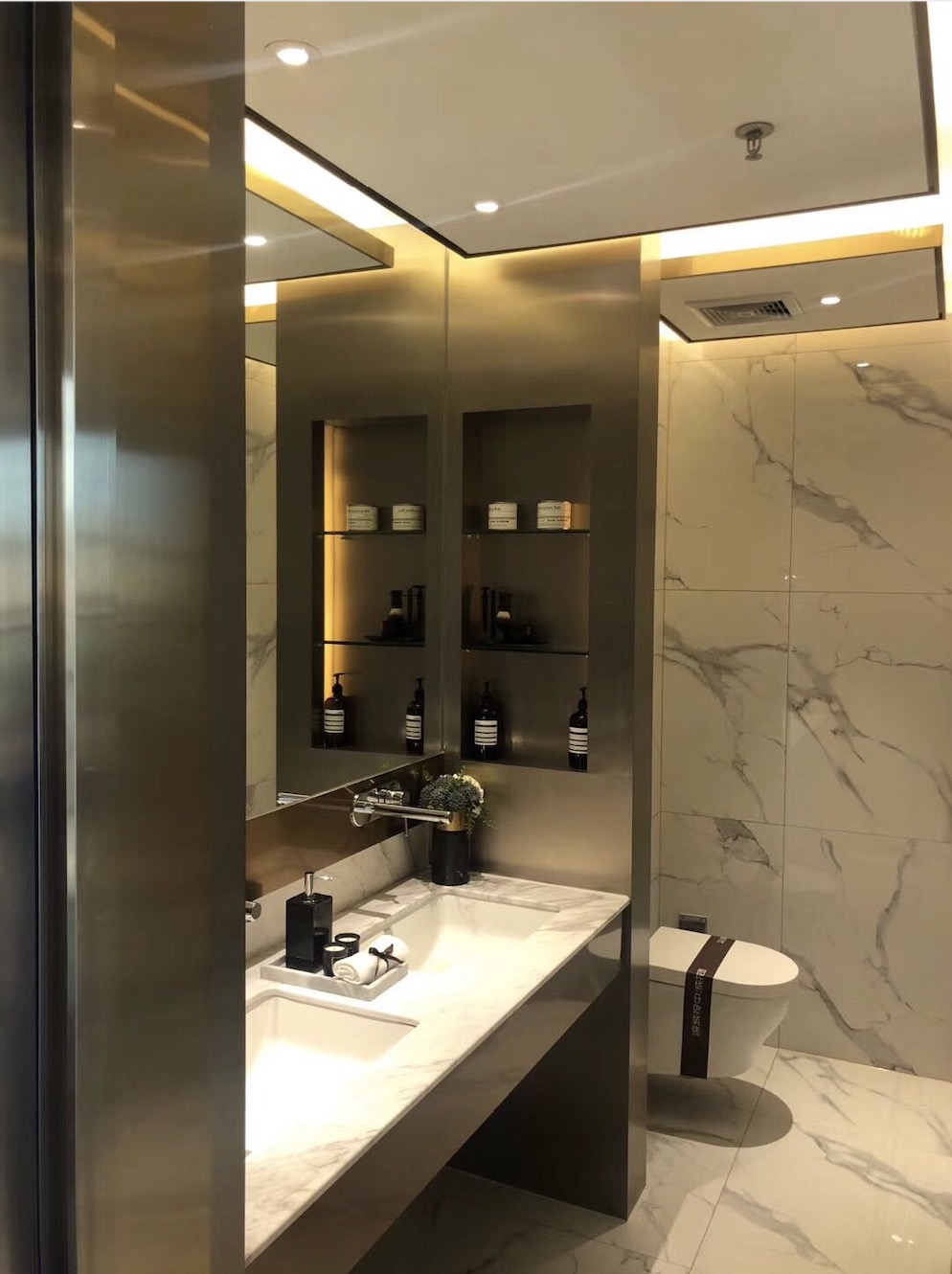 1595830462656406.jpg 1595814214322.jpg