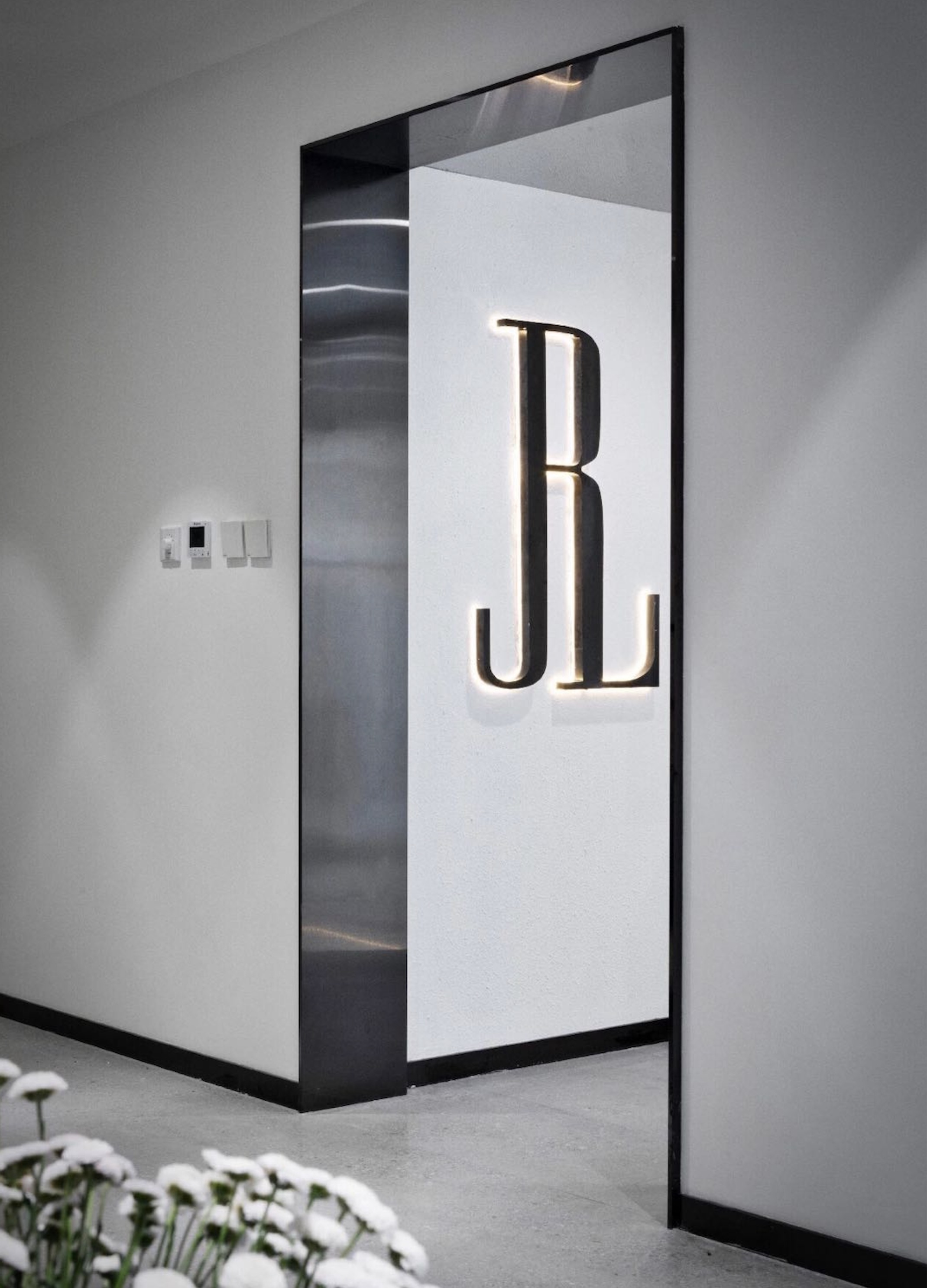 1586763575426961.jpg 1586568335150.jpg